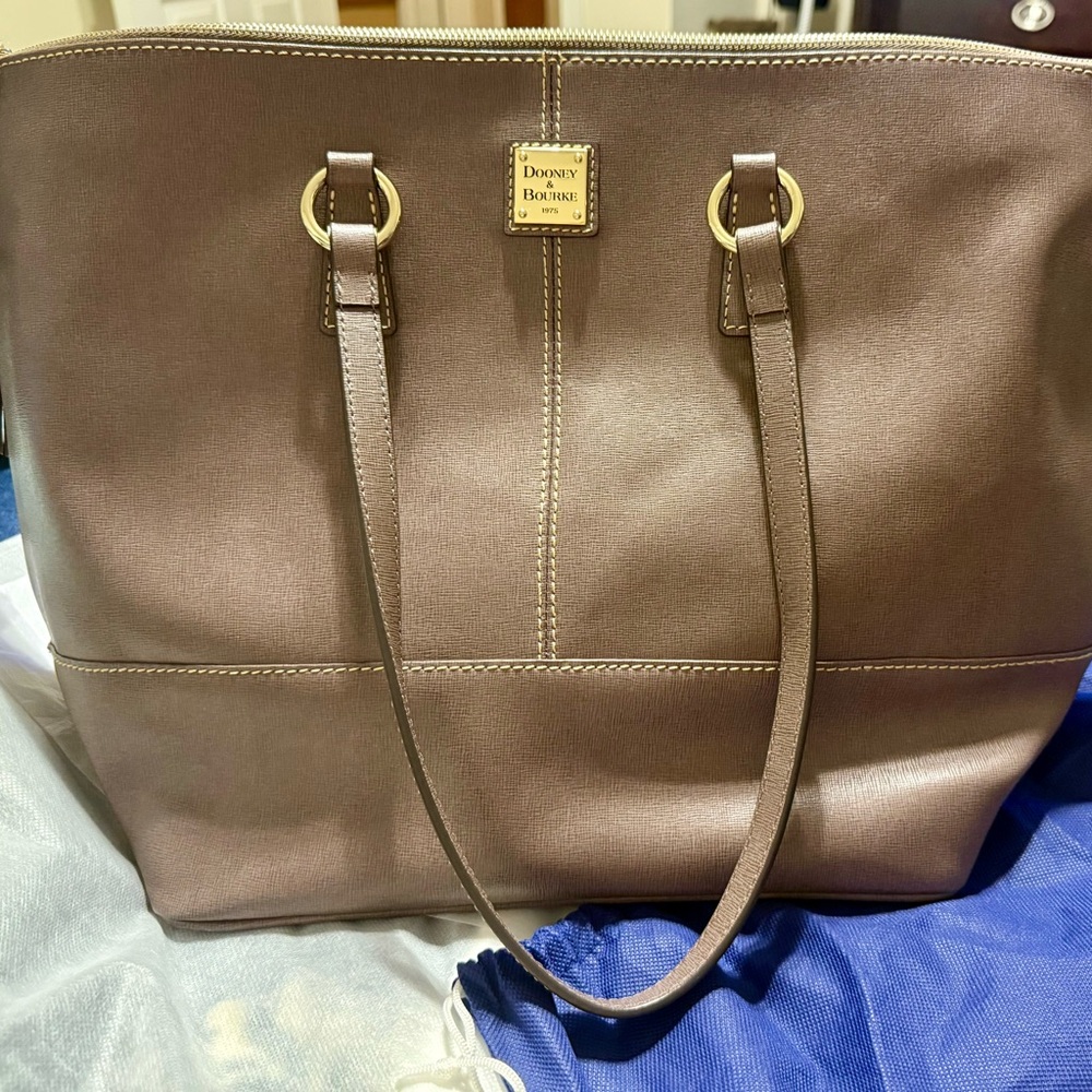 Dooney & Bourke Tobi Tote